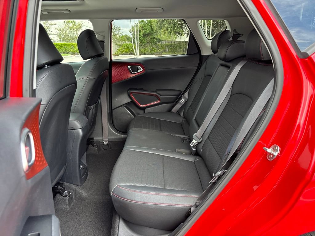Used 2021 Kia Soul Turbo FWD image 21