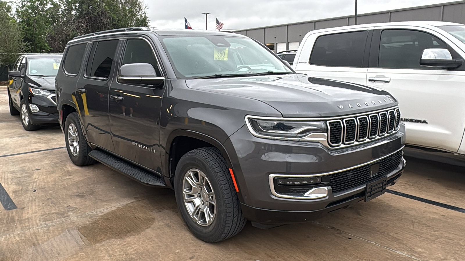 Used 2022 Jeep Wagoneer Series I RWD image 3