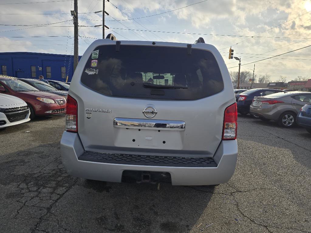 Used 2011 Nissan Pathfinder SV w/ Protection Pkg image 5