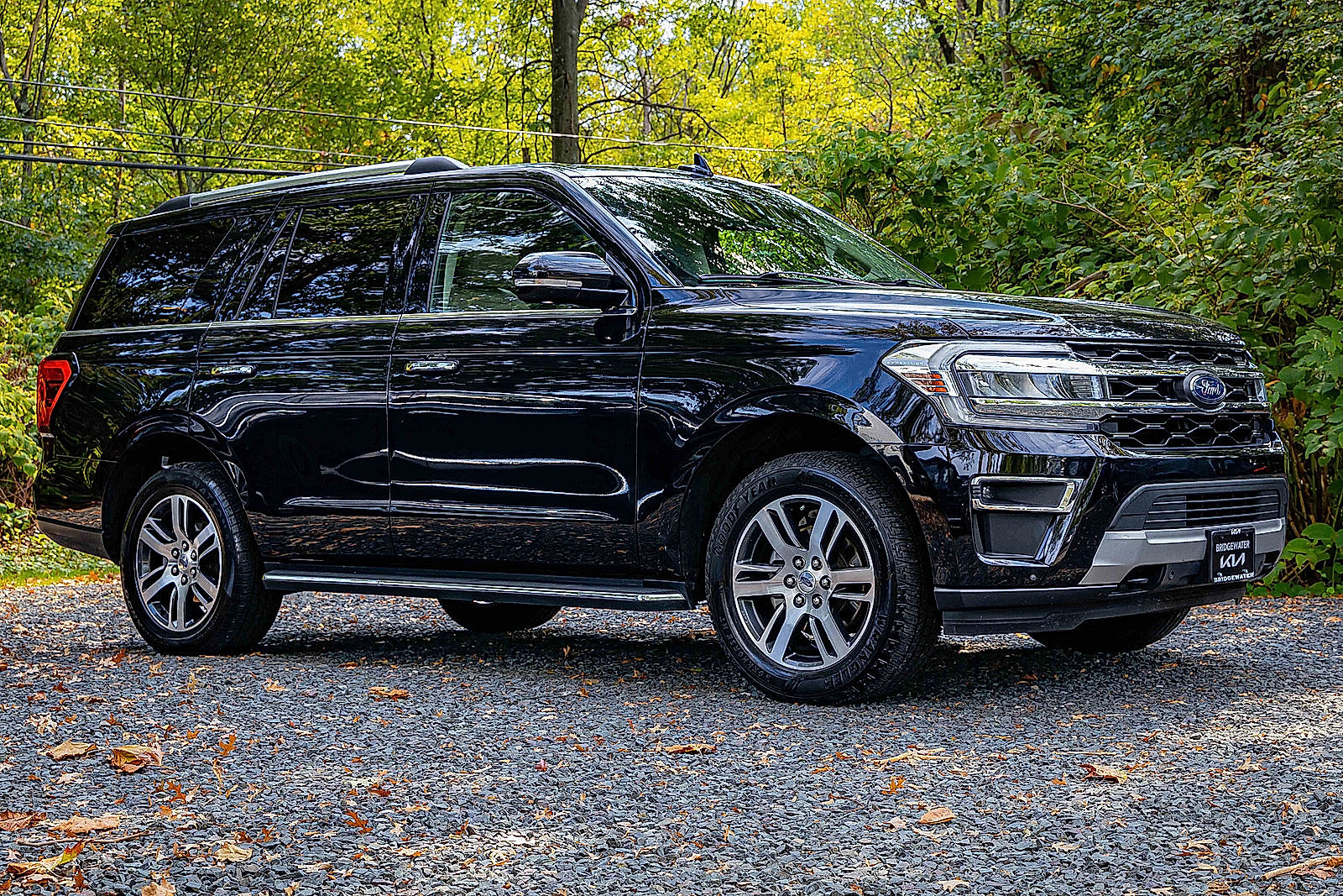 Used 2023 Ford Expedition Limited image 21