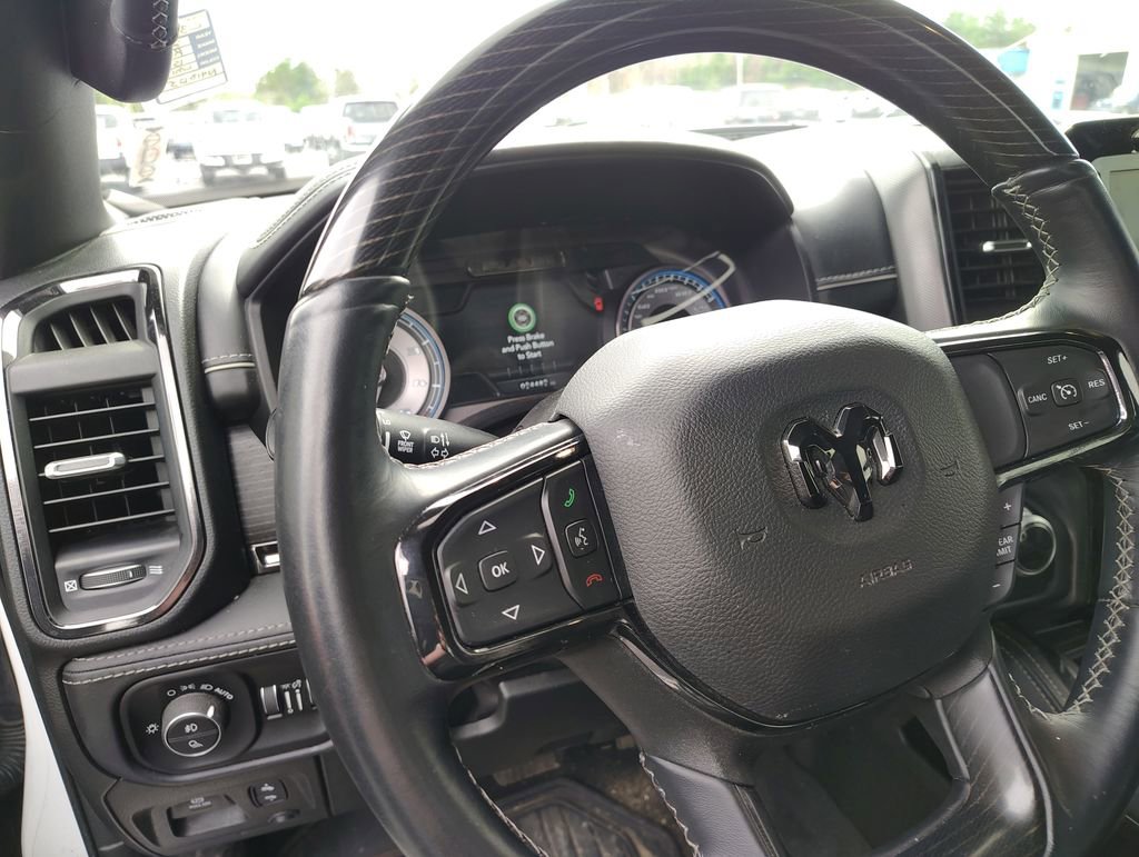 Used 2022 RAM 1500 Limited image 11