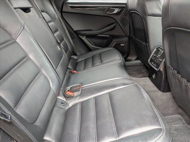 Used 2019 Porsche Macan image 20