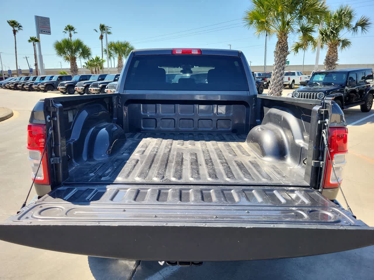 Used 2023 RAM 3500 Lone Star w/ Level 1 Equipment Group AWD/4WD image 27