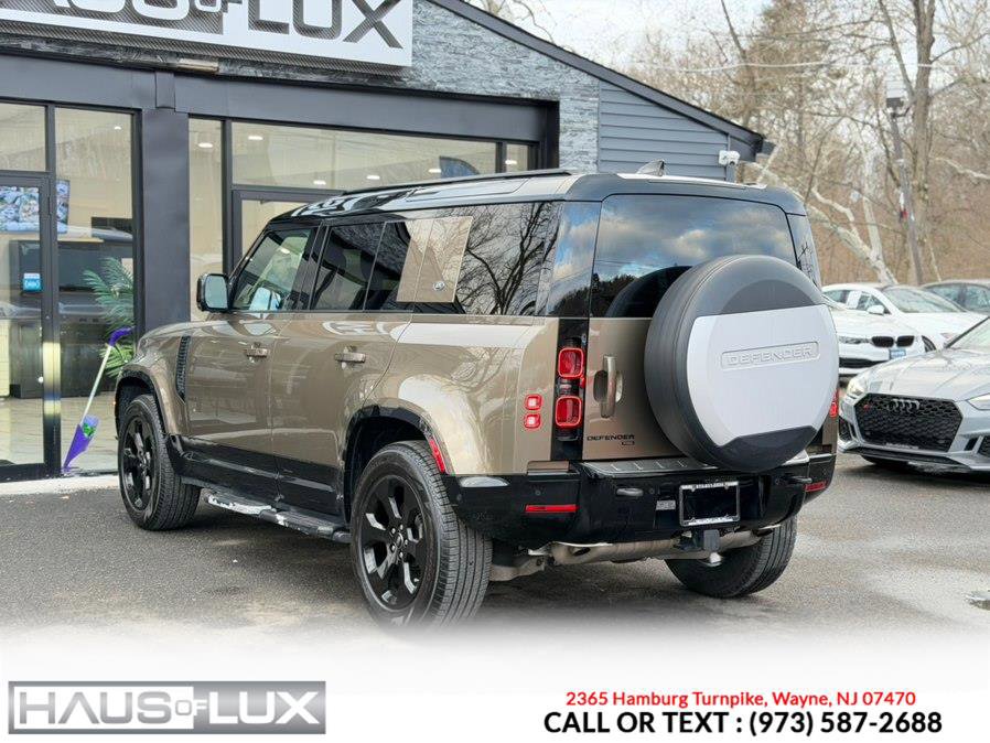 Used 2022 Land Rover Defender 110 X-Dynamic SE image 32