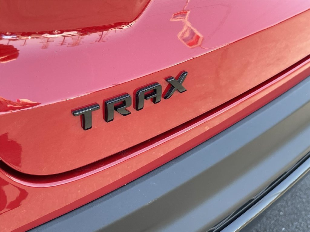 New 2026 Chevrolet Trax RS w/ Driver Confidence Package FWD image 8
