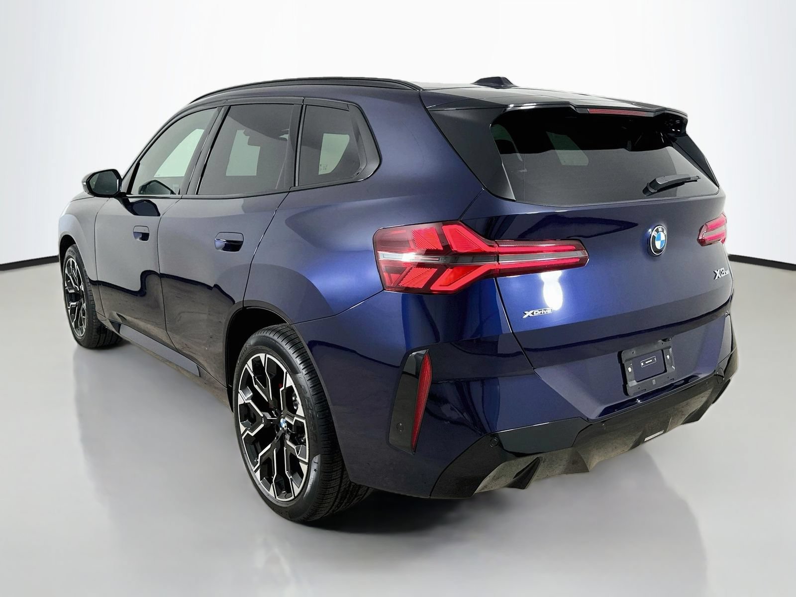 New 2026 BMW X3 xDrive30i w/ Premium Package AWD/4WD image 7