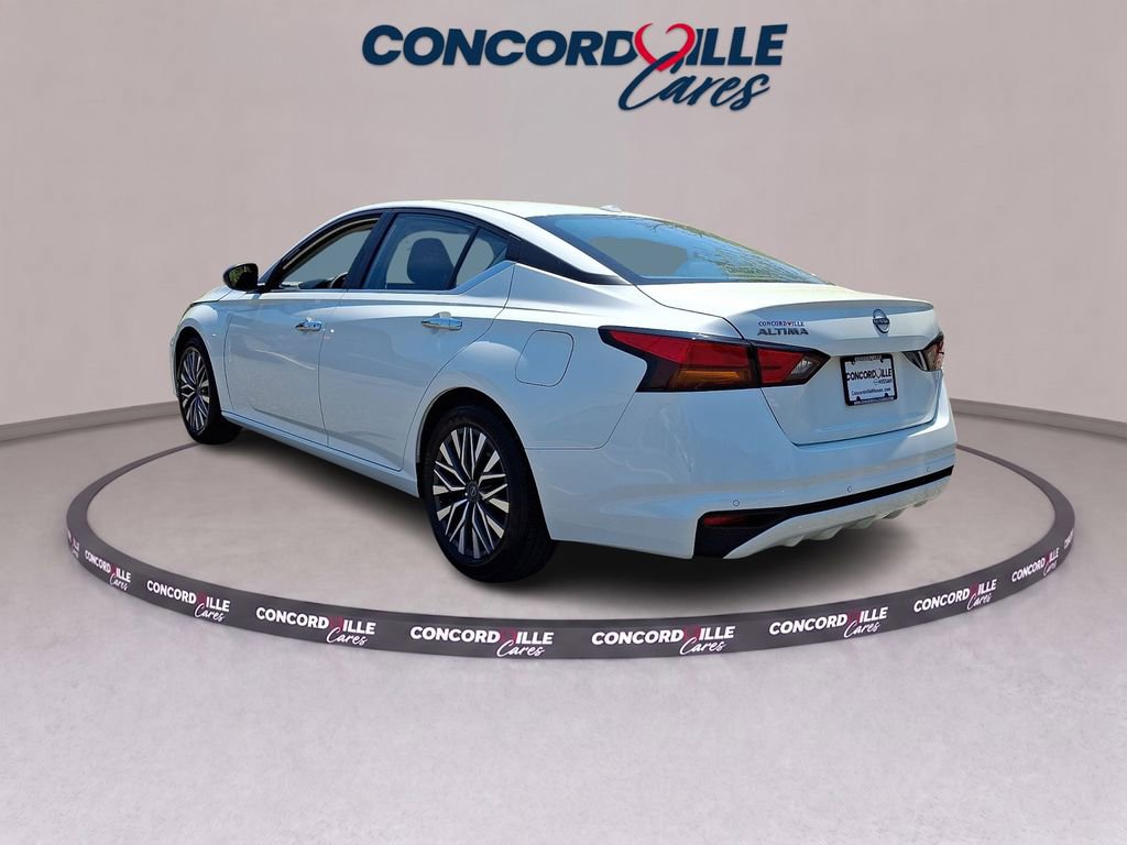 Certified 2025 Nissan Altima 2.5 SV FWD image 5