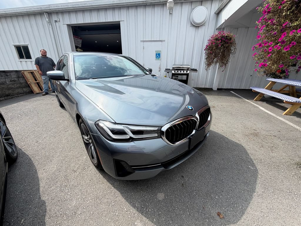 Used 2022 BMW 530i xDrive w/ Convenience Package AWD/4WD image 8