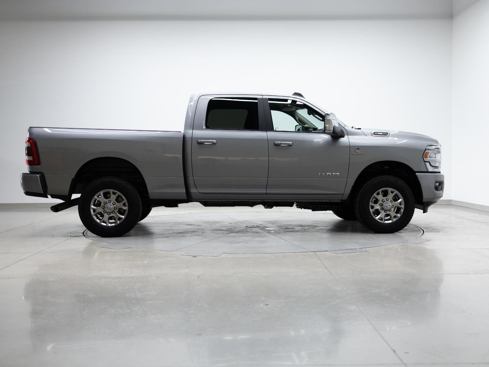Used 2024 RAM 2500 Laramie image 10