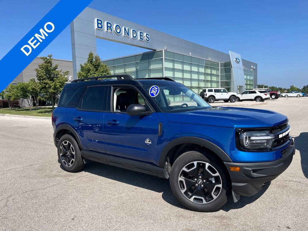 Used 2024 Ford Bronco Sport Outer Banks w/ Tech Package image 1