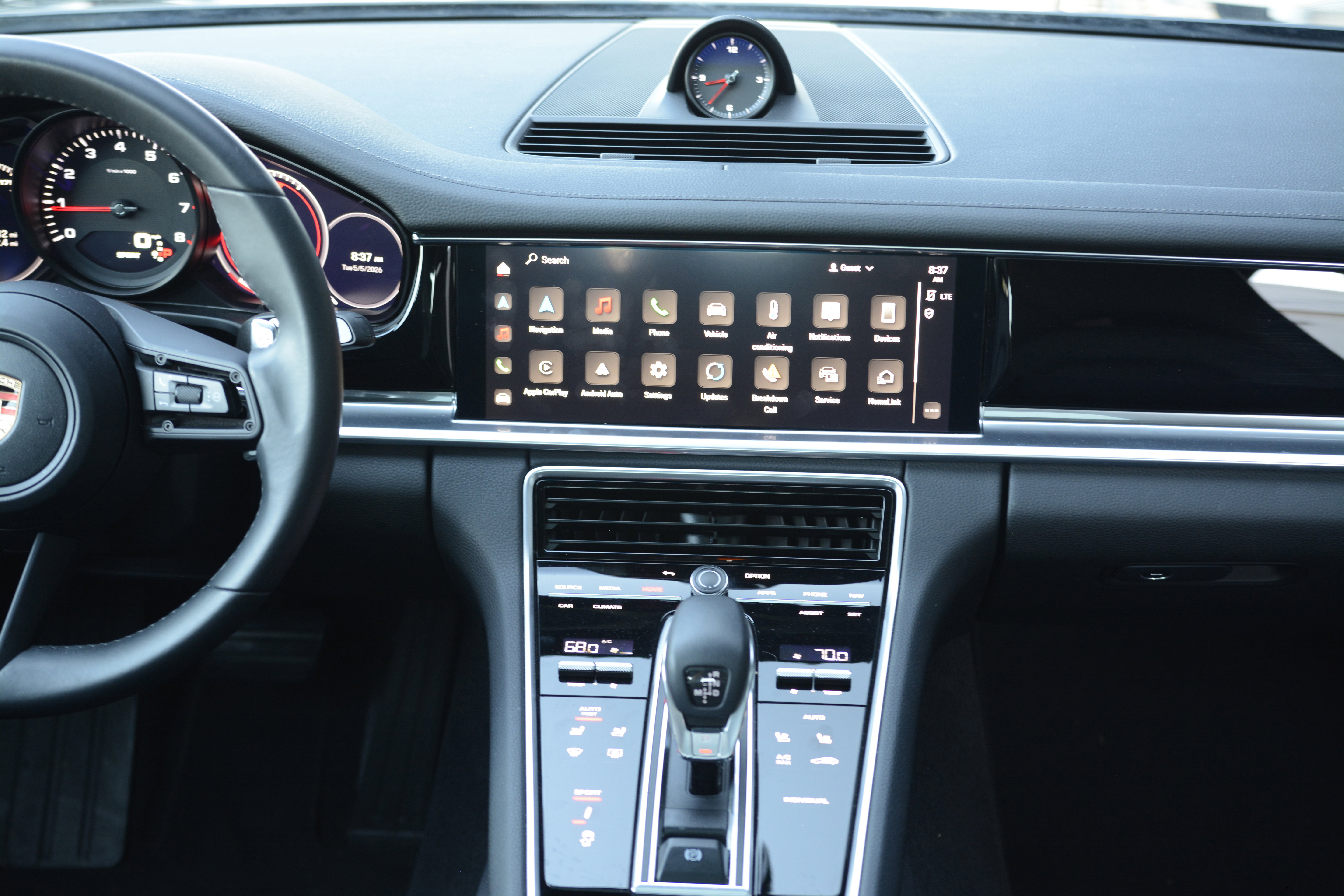 Certified 2023 Porsche Panamera image 20