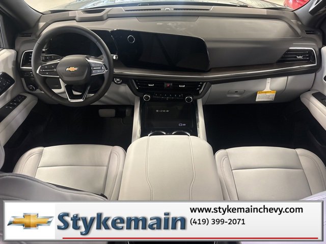 New 2026 Chevrolet Suburban Premier image 12