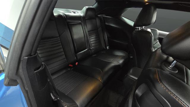 Used 2015 Dodge Challenger R/T Plus image 26