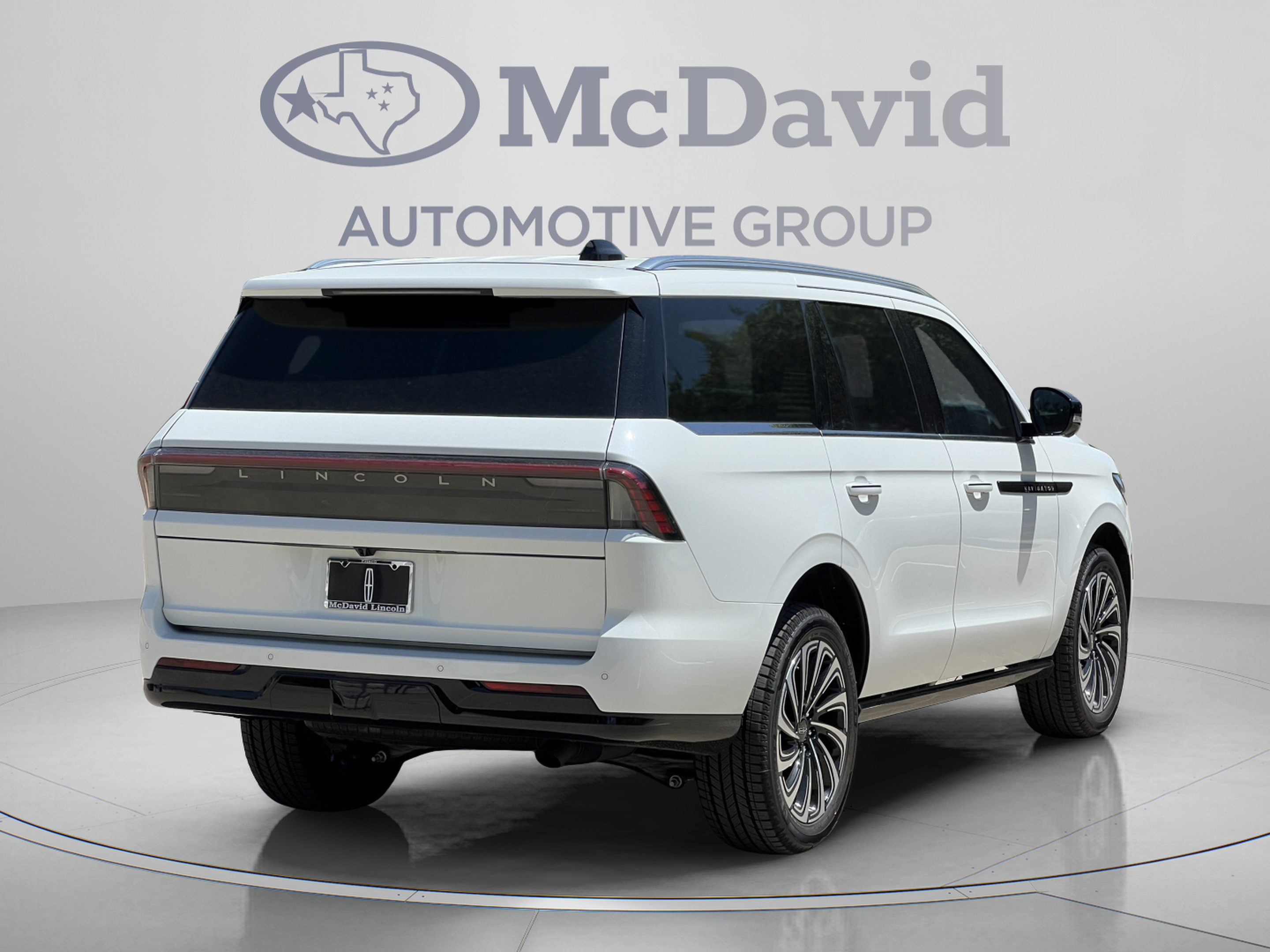 New 2026 Lincoln Navigator Black Label AWD/4WD image 7