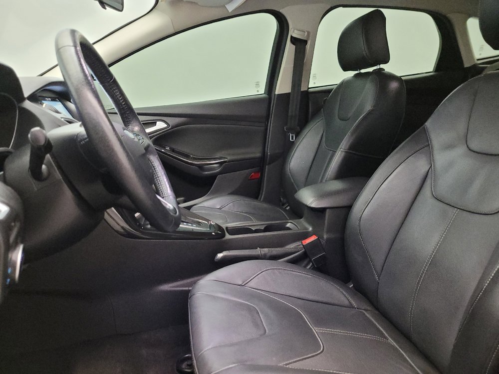Used 2018 Ford Focus Titanium FWD image 17