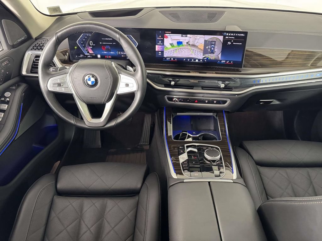 Used 2026 BMW X7 xDrive40i w/ Premium Package AWD/4WD image 5