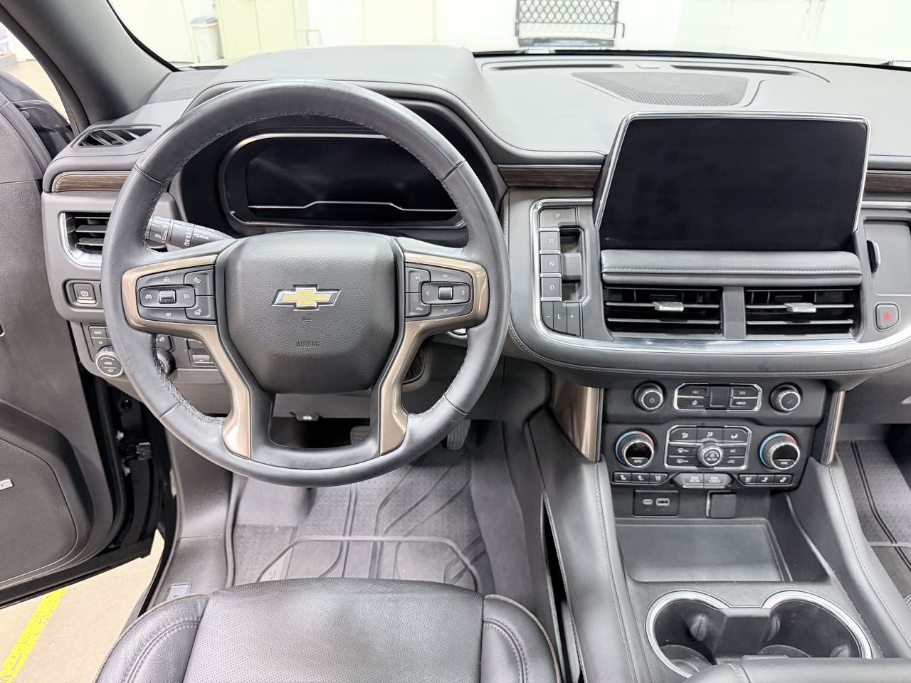 Used 2023 Chevrolet Suburban High Country w/ Max Trailering Package AWD/4WD image 40