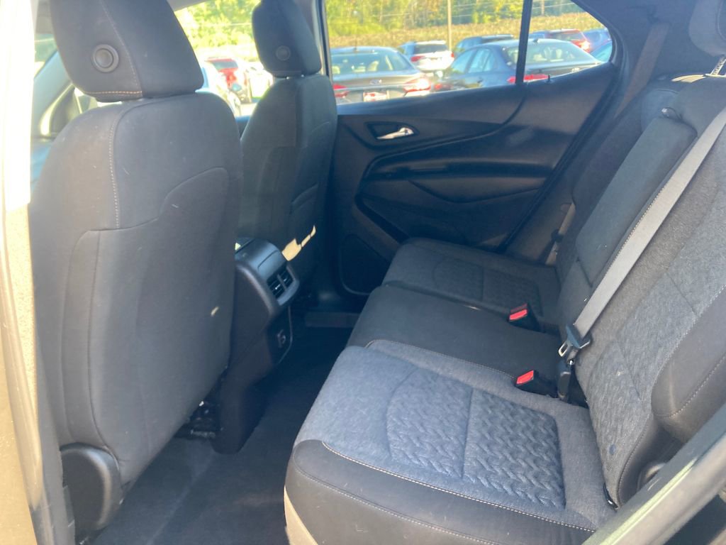 Used 2022 Chevrolet Equinox LT w/ Driver Convenience Package image 29