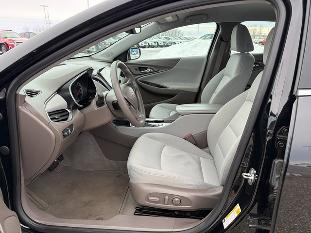 Used 2024 Chevrolet Malibu LT image 12