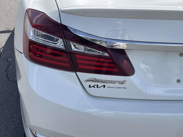 Used 2017 Honda Accord Sport Special Edition image 10