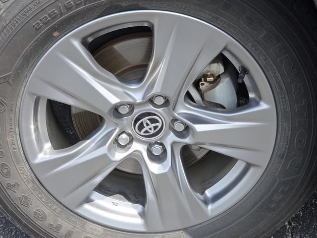 Used 2023 Toyota RAV4 XLE w/ Convenience Package AWD/4WD image 8