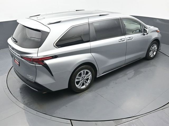 Certified 2023 Toyota Sienna Platinum image 48