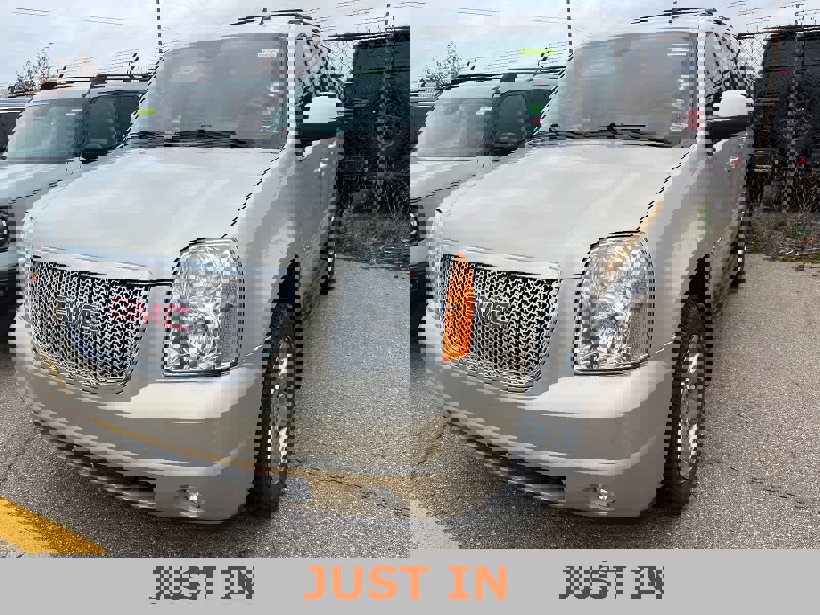 Used 2014 GMC Yukon SLT w/ SLT-2 Equipment Package