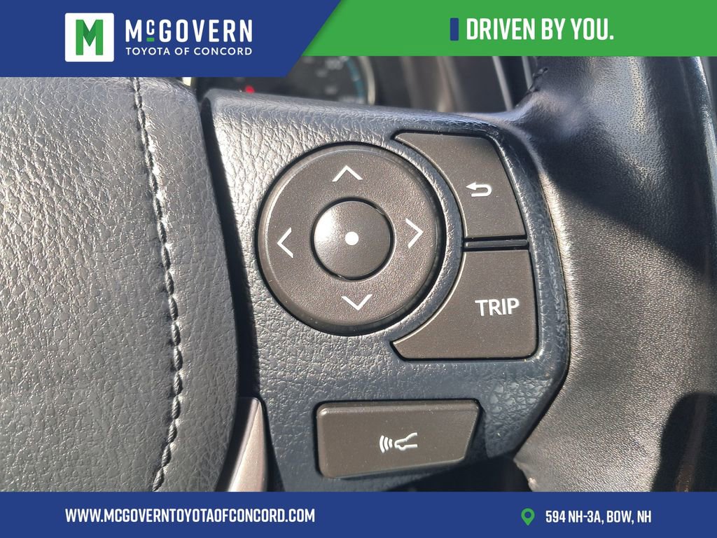 Used 2018 Toyota RAV4 SE AWD/4WD image 22