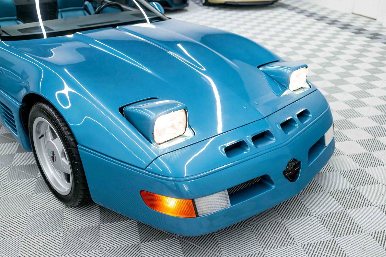 Used 1989 Chevrolet Corvette Convertible RWD image 24