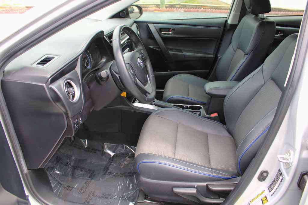 Used 2019 Toyota Corolla SE FWD image 9