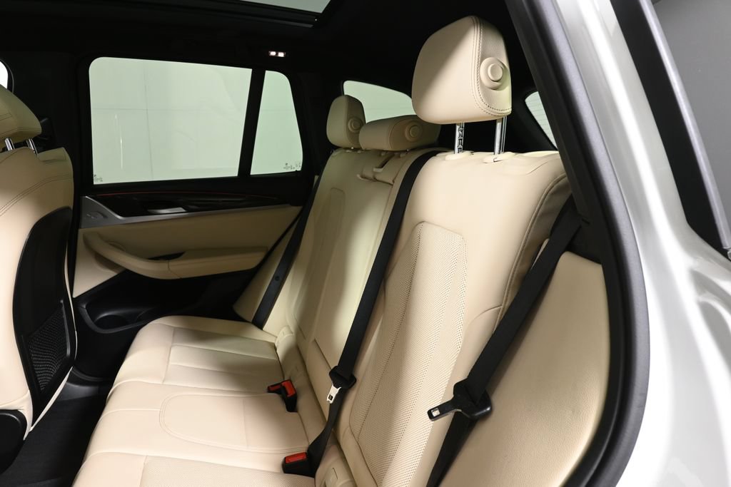 Used 2023 BMW X3 xDrive30i w/ Premium Package AWD/4WD image 4