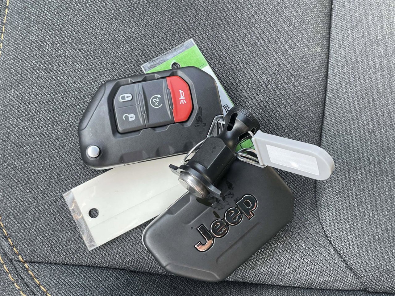 New 2025 Jeep Wrangler Sport S image 34