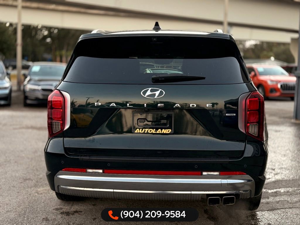 Used 2024 Hyundai Palisade Calligraphy image 4