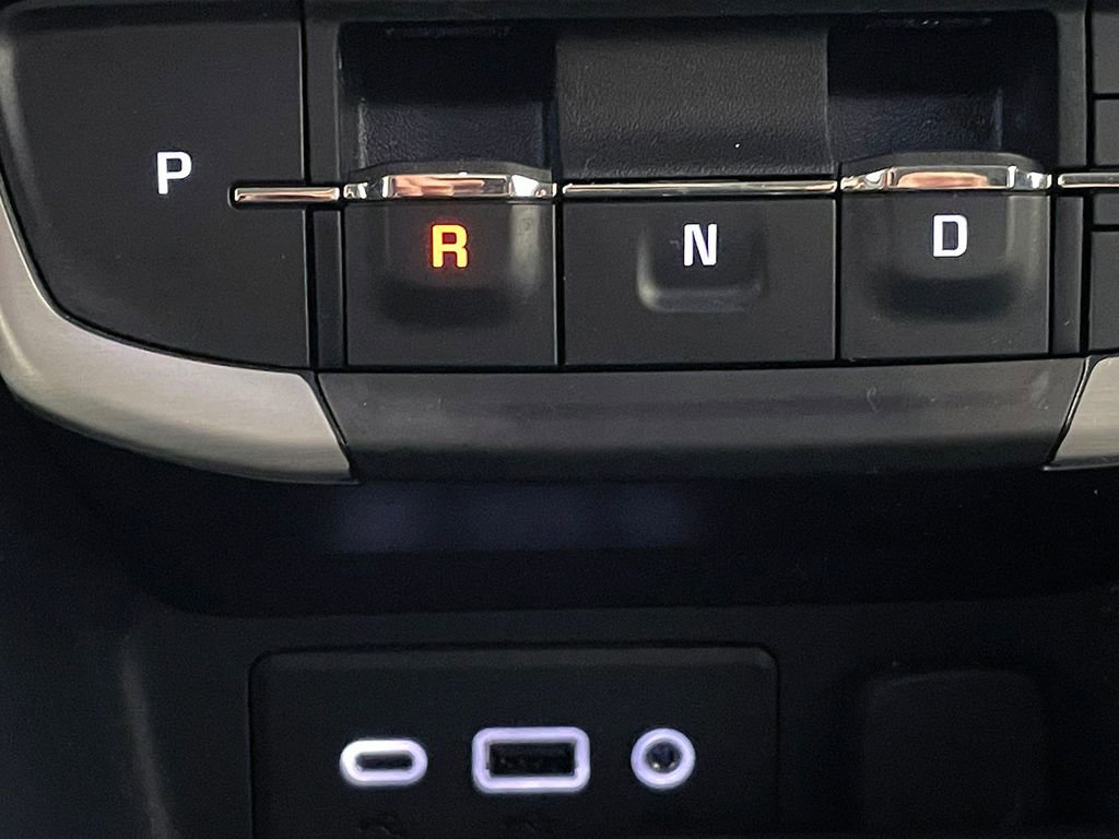 Used 2023 GMC Terrain SLE w/ Driver Convenience Package image 30