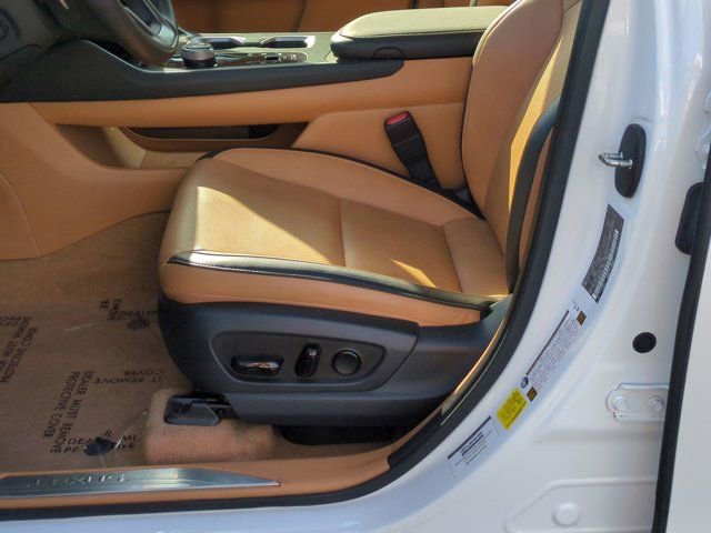 Used 2023 Lexus RZ 450e Premium w/ Technology Package image 13