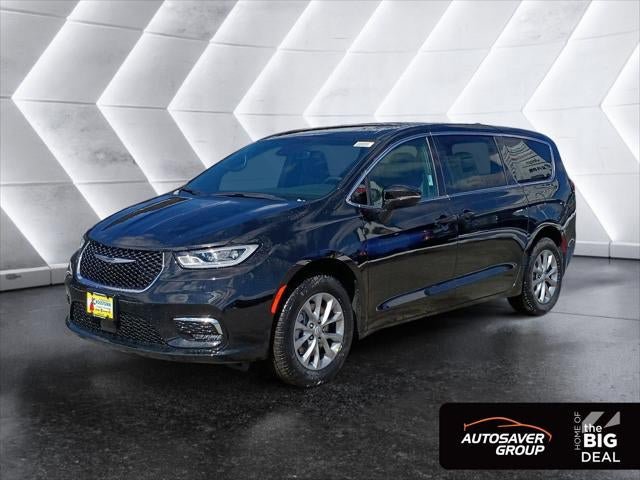 New 2026 Chrysler Pacifica Select AWD/4WD image 17
