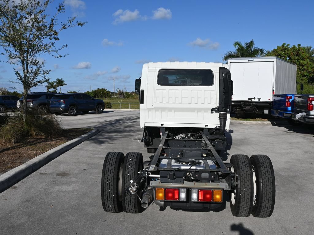 New 2025 Chevrolet Low Cab Forward RWD image 5