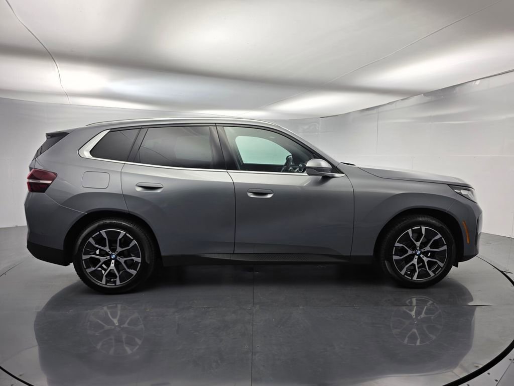 Certified 2025 BMW X3 xDrive30i w/ Convenience Package AWD/4WD image 3