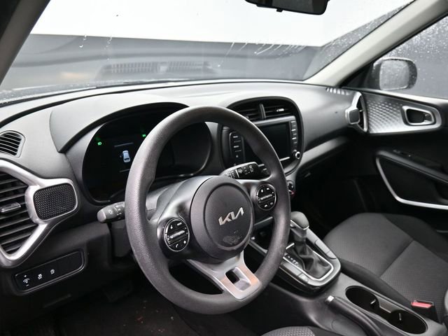 Used 2024 Kia Soul LX w/ LX Technology Package image 14
