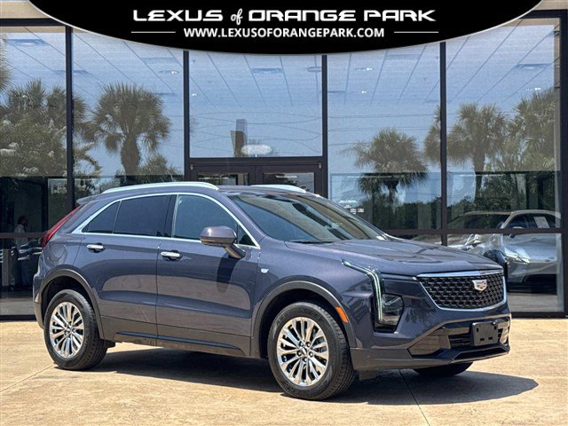 Used 2025 Cadillac XT4 Premium Luxury FWD image 1
