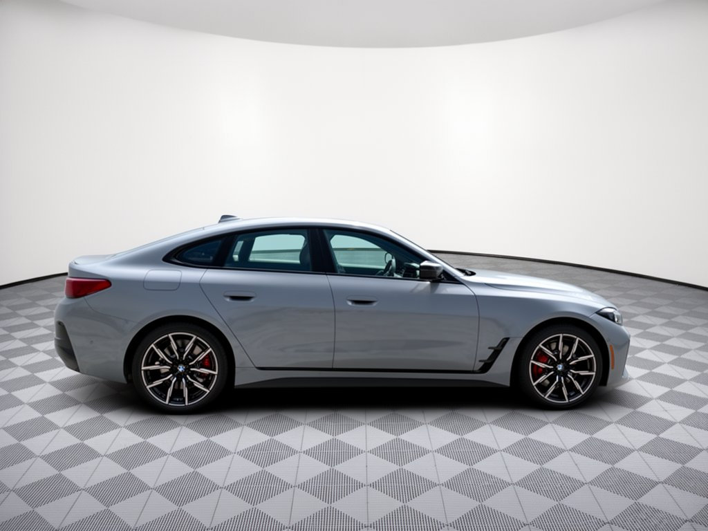 New 2026 BMW 430i xDrive w/ M Sport Package AWD/4WD image 8