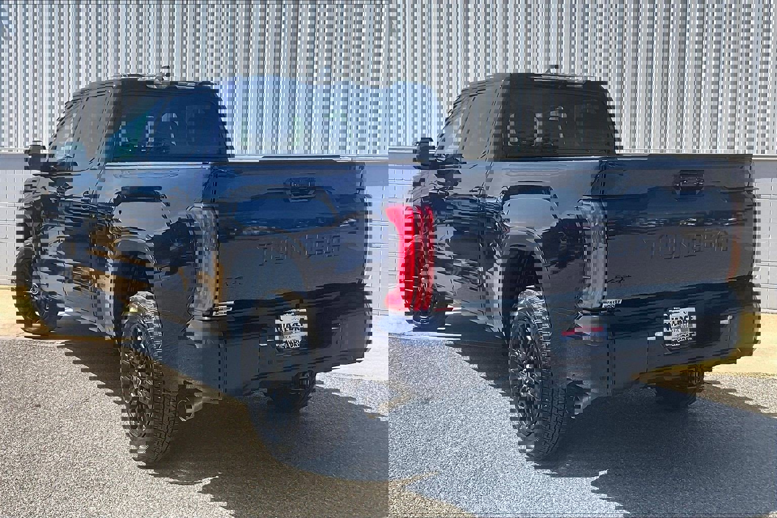 Used 2024 Toyota Tundra Limited image 15