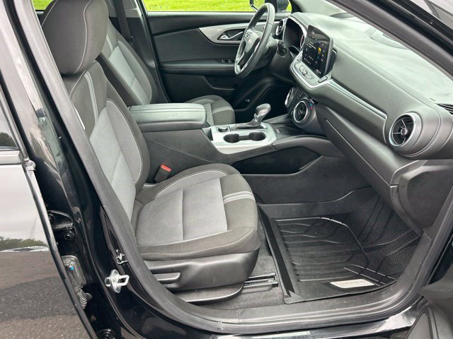 Used 2024 Chevrolet Blazer LT w/ Convenience Package FWD image 46
