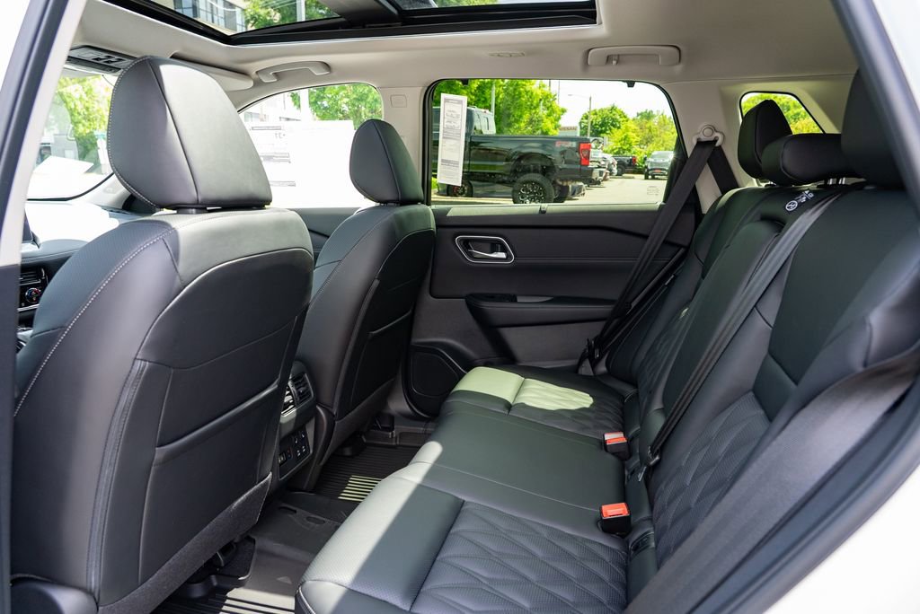 New 2026 Nissan Rogue Platinum AWD/4WD image 25