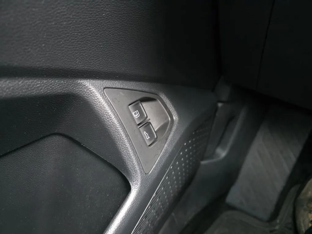 Used 2023 Volkswagen Jetta SE FWD image 24