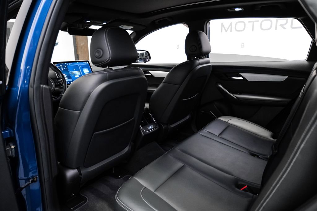Used 2023 VinFast VF 8 Plus AWD/4WD image 39