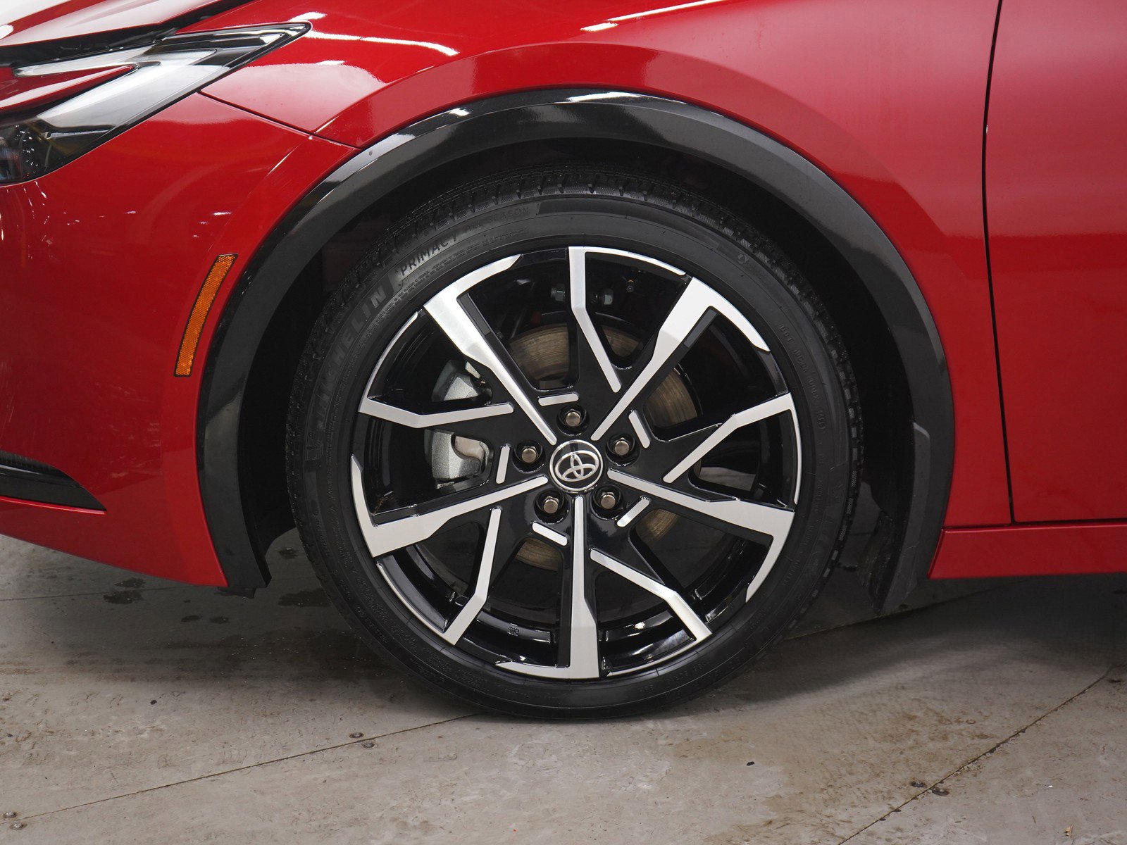 Used 2026 Toyota Prius Plug-In Hybrid image 33