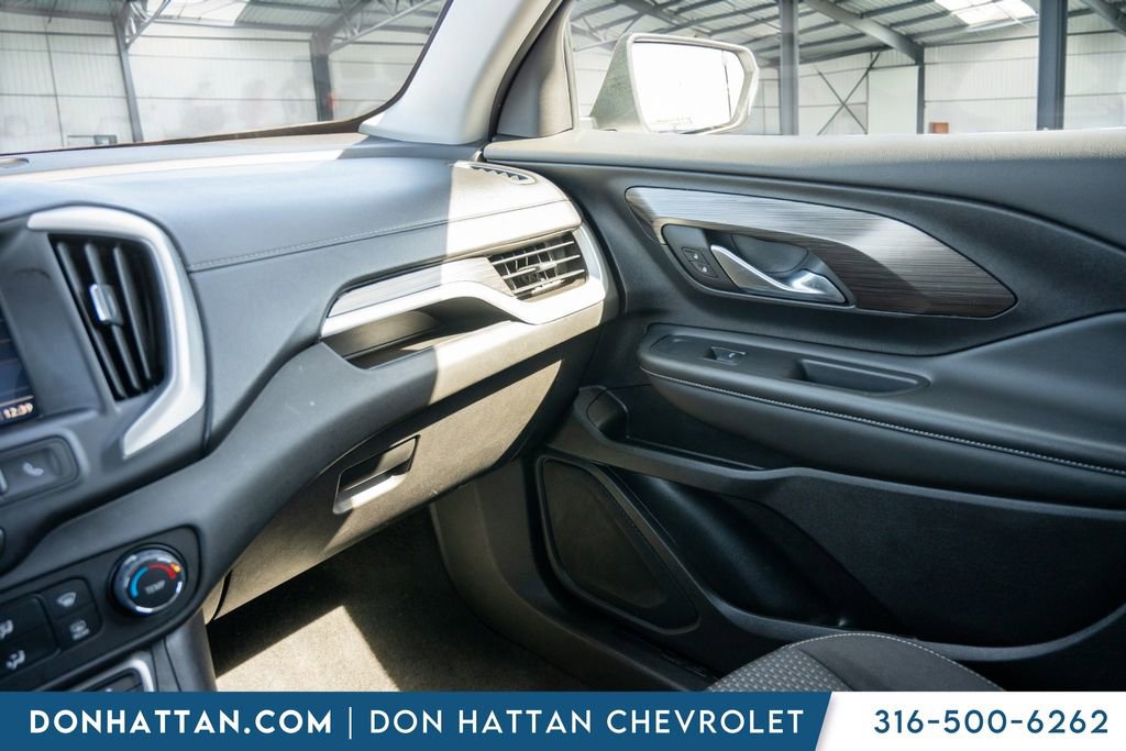 Used 2024 GMC Terrain SLE image 14