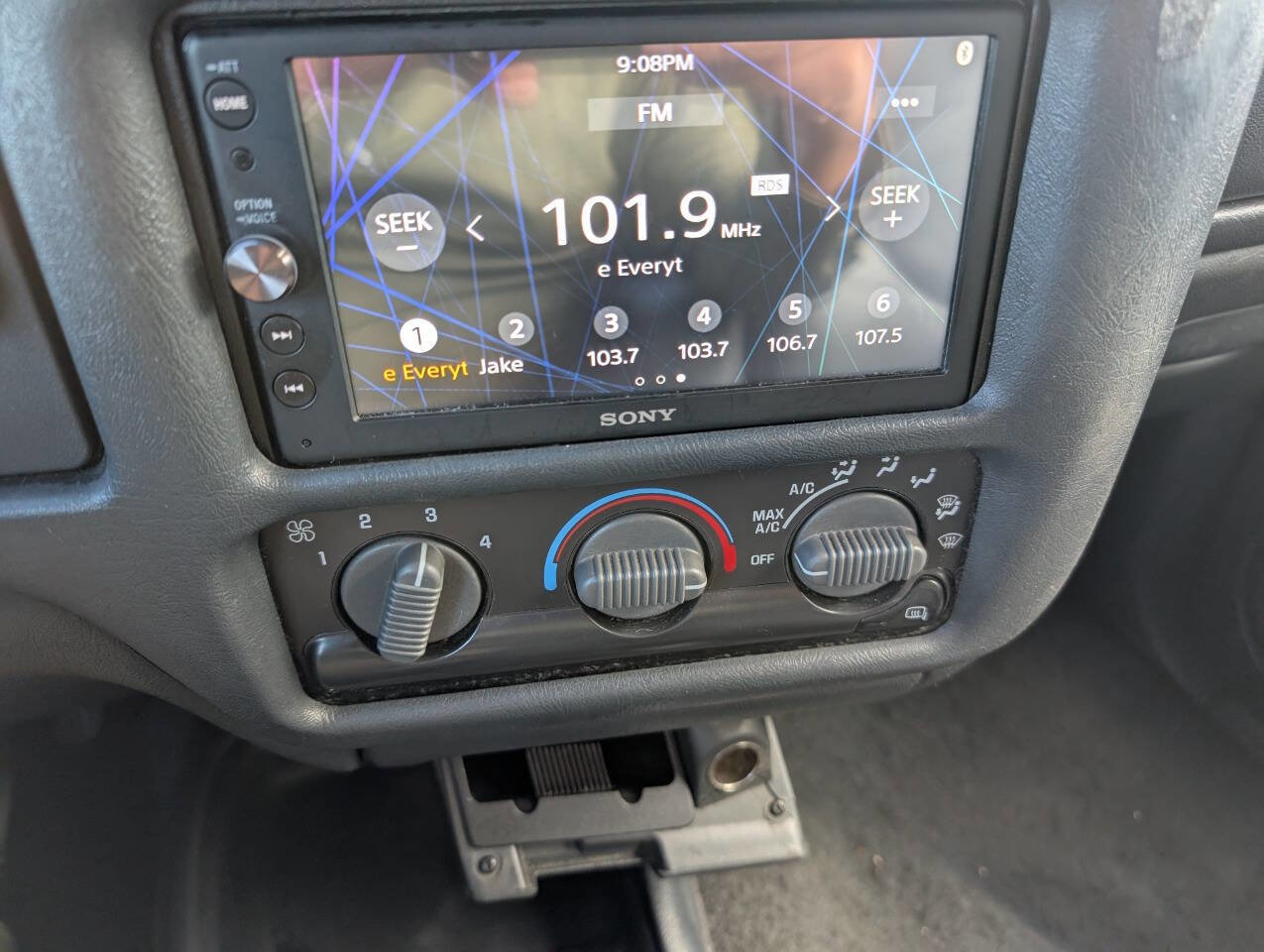 Used 2004 GMC Sonoma SLS w/ Appearance Package image 24