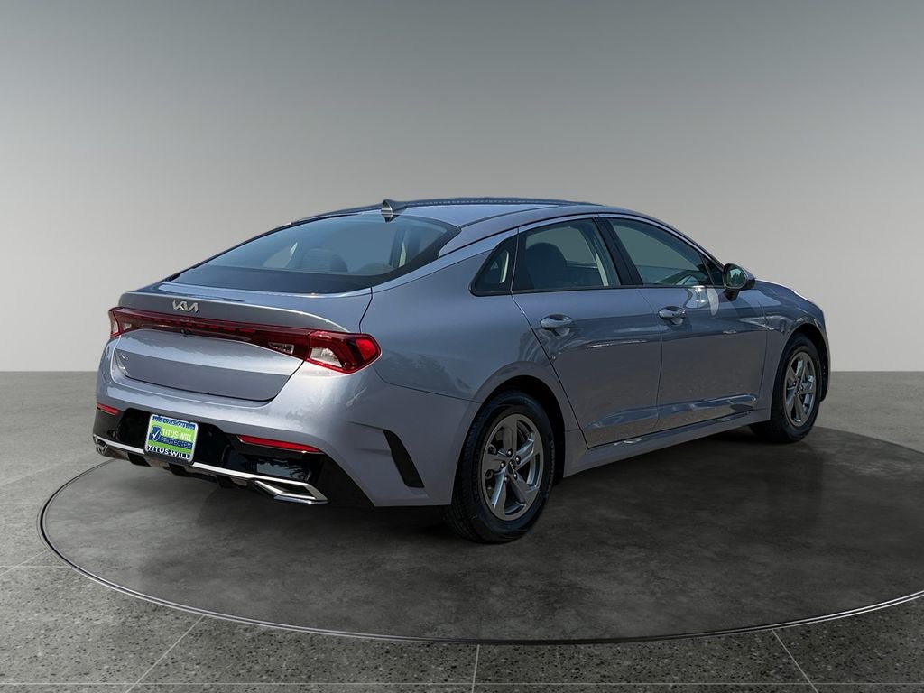 Used 2022 Kia K5 LXS FWD image 9